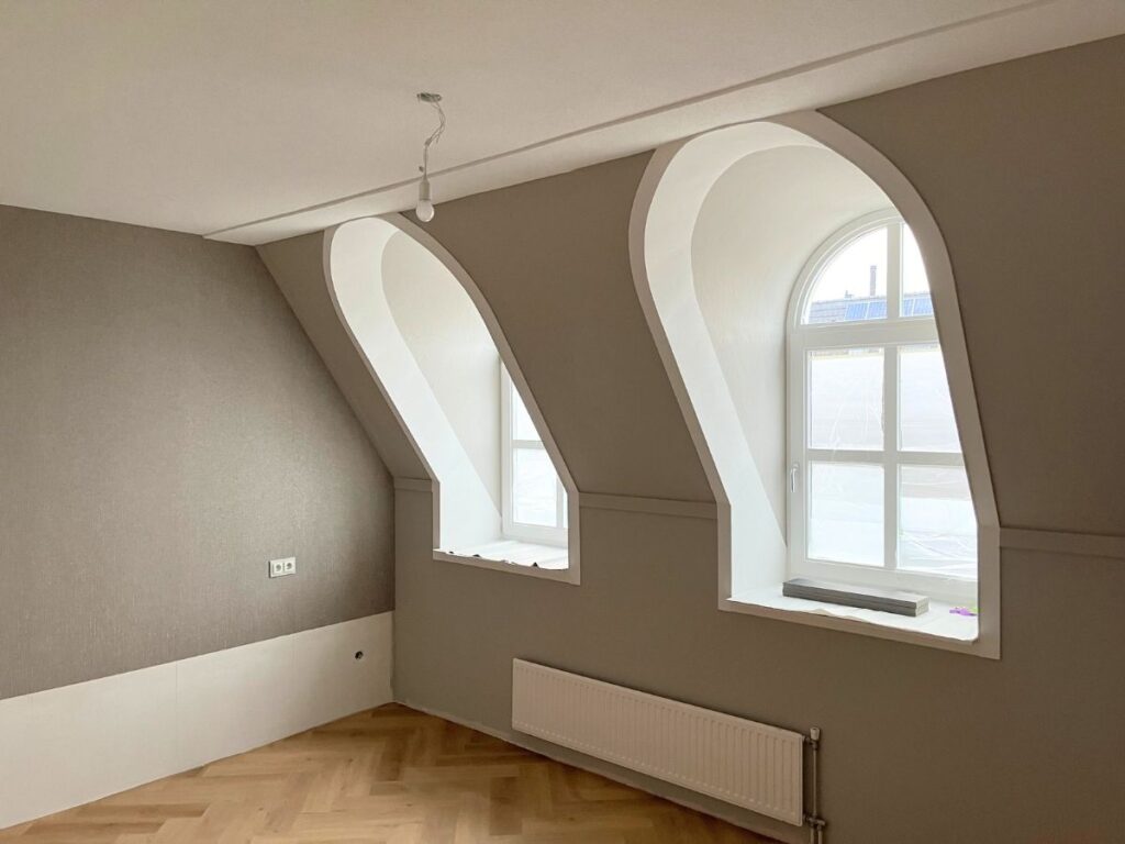 Binnen en buiten schilderwerk in een woning in Amersfoort.